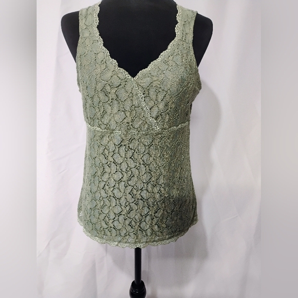 Merona Tops - Green Lace Sleeveless V-Neck Top
